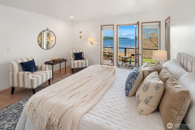 7010 SW Maury Park Road, Vashon, WA 98070