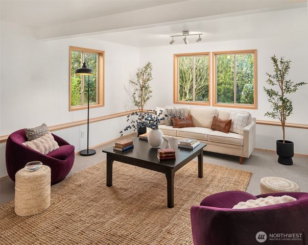 7010 SW Maury Park Road, Vashon, WA 98070