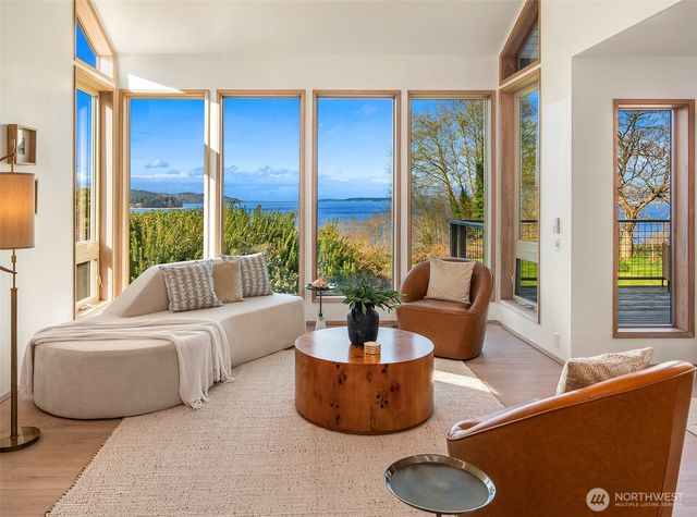 7010 SW Maury Park Road, Vashon, WA 98070