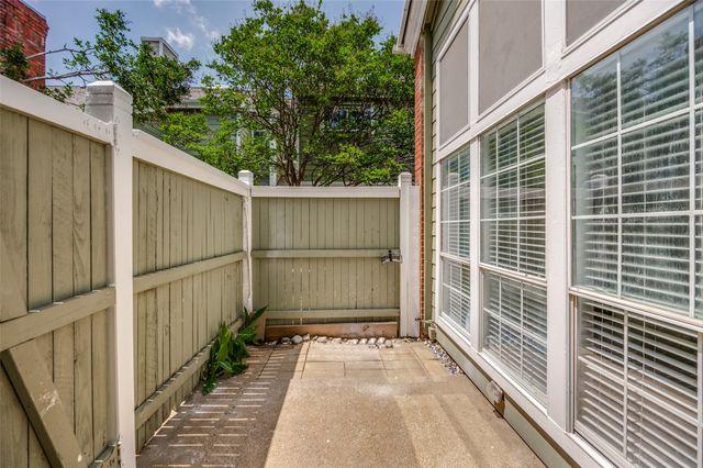 6220 Bentwood Trail 601, Dallas, TX 75252