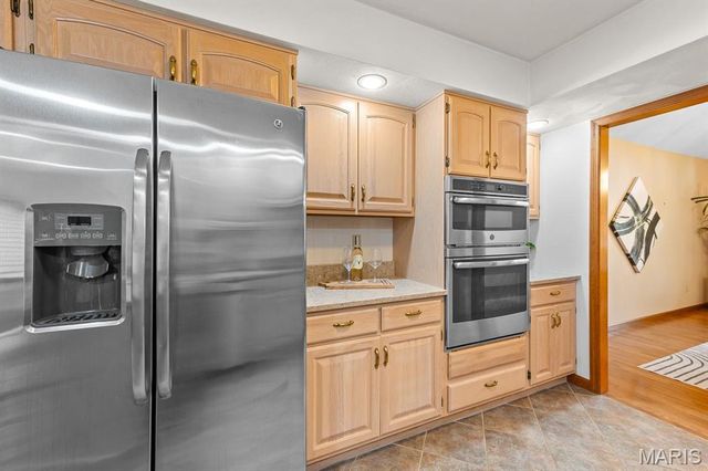 1005 Timberlake Drive, Edwardsville, IL 62025