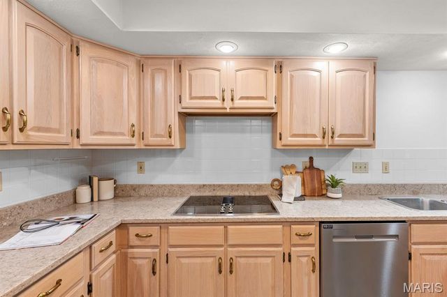 1005 Timberlake Drive, Edwardsville, IL 62025