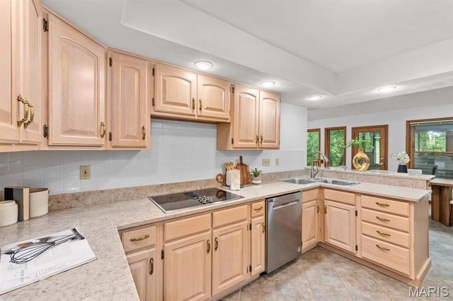 1005 Timberlake Drive, Edwardsville, IL 62025