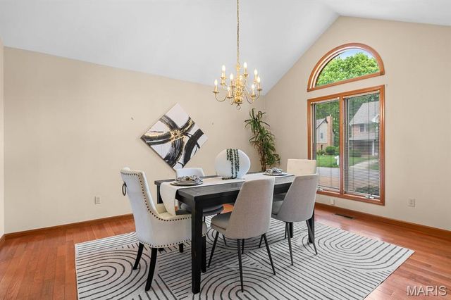 1005 Timberlake Drive, Edwardsville, IL 62025