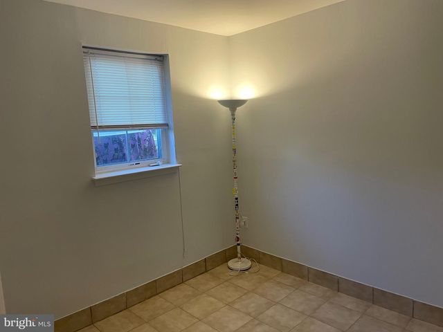 3996 ROYAL LYTHAM DR, Fairfax, VA 22033