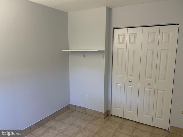 3996 ROYAL LYTHAM DR, Fairfax, VA 22033