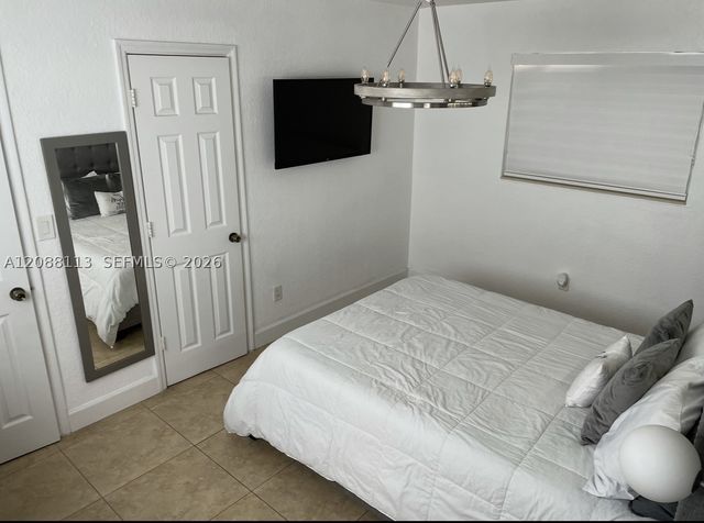 17831 NW 84th Ct, Miami, FL 33015