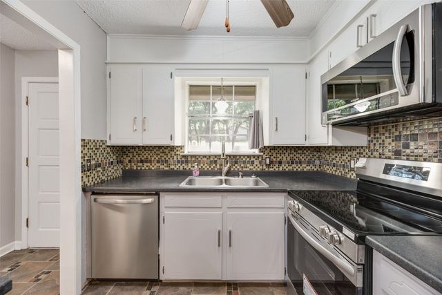 7100 Lowery Lane, North Richland Hills, TX 76182