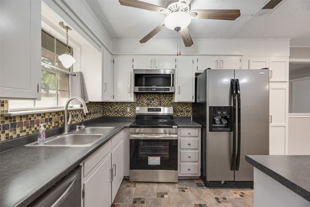 7100 Lowery Lane, North Richland Hills, TX 76182