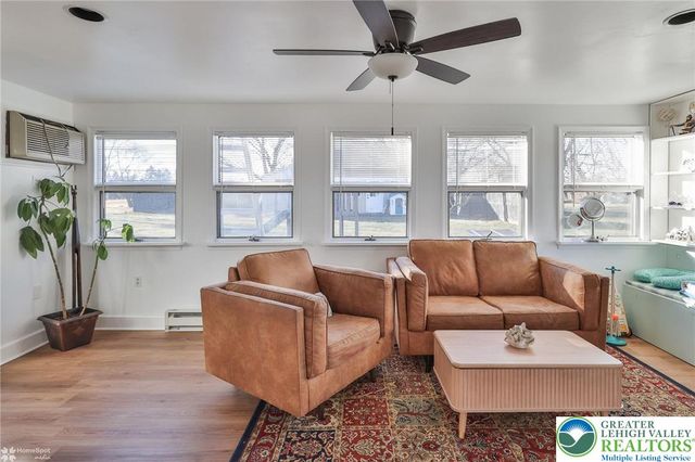 2950 Santee Drive, Bethlehem City, PA 18017