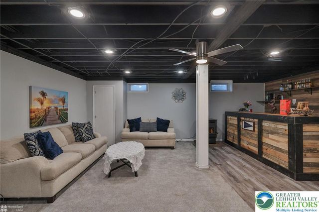 2950 Santee Drive, Bethlehem City, PA 18017