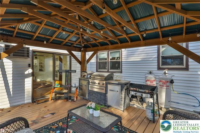 2950 Santee Drive, Bethlehem City, PA 18017