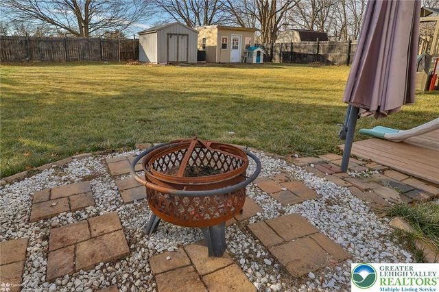 2950 Santee Drive, Bethlehem City, PA 18017