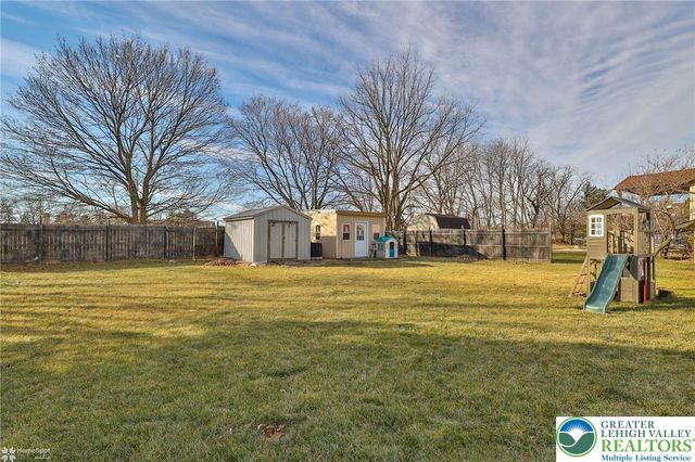 2950 Santee Drive, Bethlehem City, PA 18017