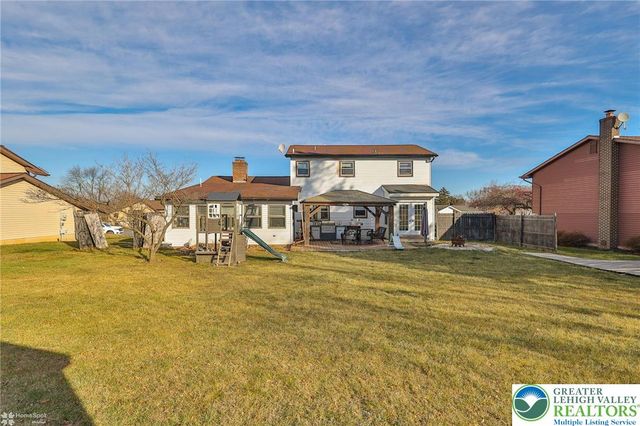 2950 Santee Drive, Bethlehem City, PA 18017