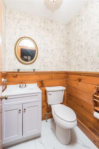 6 Old Pound Hill Road, North Smithfield, RI 02896