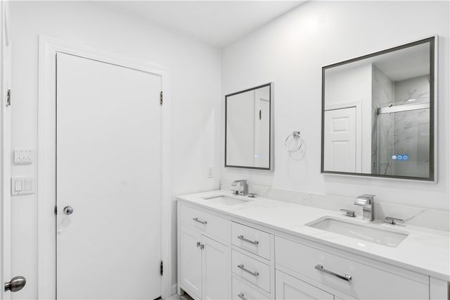 6 Old Pound Hill Road, North Smithfield, RI 02896