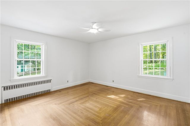 6 Old Pound Hill Road, North Smithfield, RI 02896