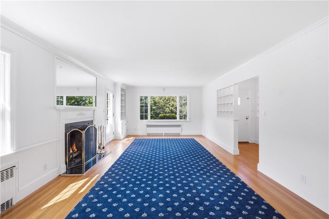 6 Old Pound Hill Road, North Smithfield, RI 02896