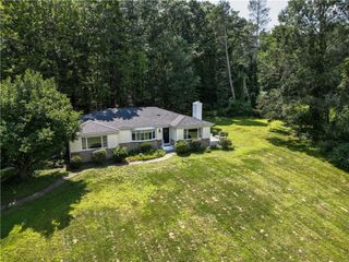 6 Old Pound Hill Road, North Smithfield, RI 02896