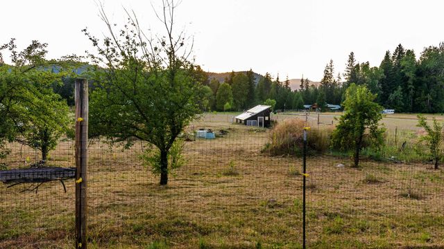 3934 Garvey Cir, Colville, WA 99114