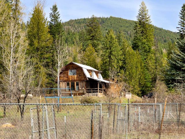 3934 Garvey Cir, Colville, WA 99114