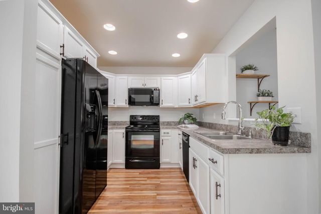 8763 LENOX DR, Delmar, MD 21875