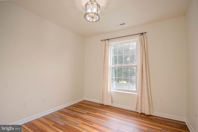 8763 LENOX DR, Delmar, MD 21875