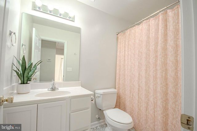 8763 LENOX DR, Delmar, MD 21875