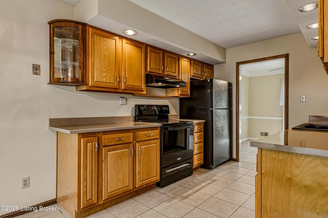8307 Happiness Way, Louisville, KY 40291