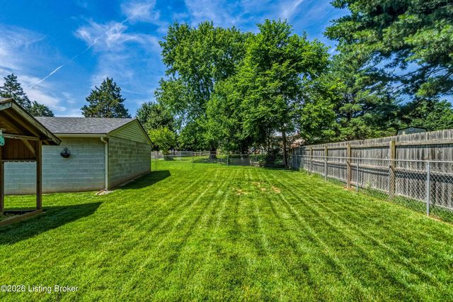 8307 Happiness Way, Louisville, KY 40291