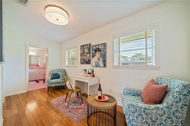 353 Bermuda Pl, Corpus Christi, TX 78411