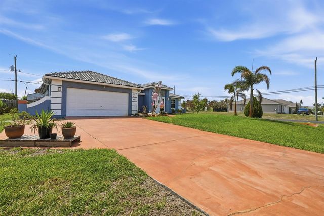 494 SW Paar Drive, Port St. Lucie, FL 34953