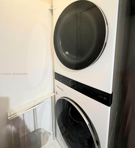 244 Biscayne Blvd 3206, Miami, FL 33132