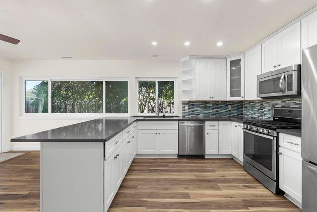 2589 Joann Dr, Oceanside, CA 92056
