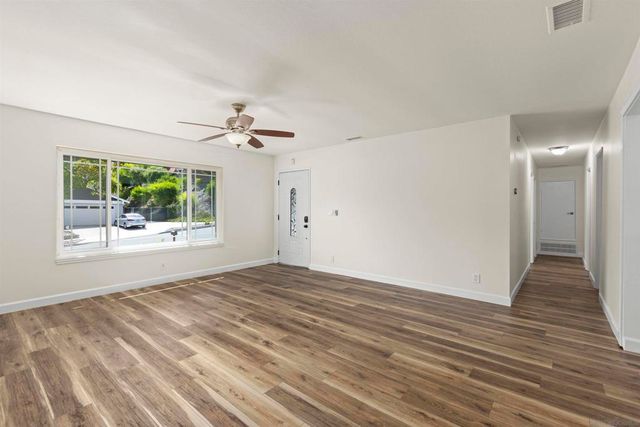 2589 Joann Dr, Oceanside, CA 92056