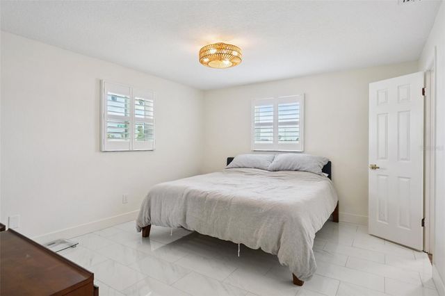 13133 DORCHESTER DRIVE, Seminole, FL 33776