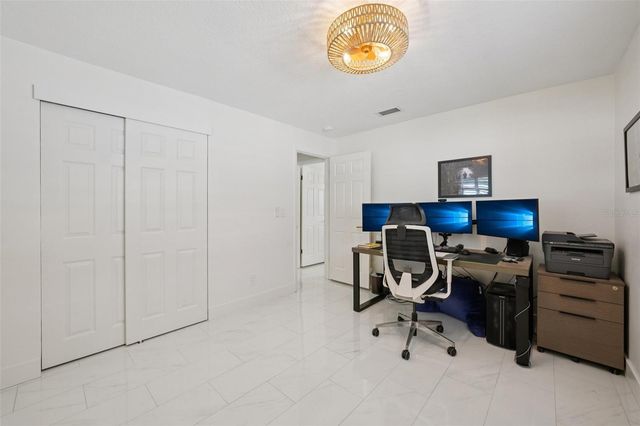 13133 DORCHESTER DRIVE, Seminole, FL 33776