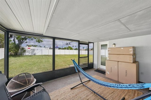 13133 DORCHESTER DRIVE, Seminole, FL 33776