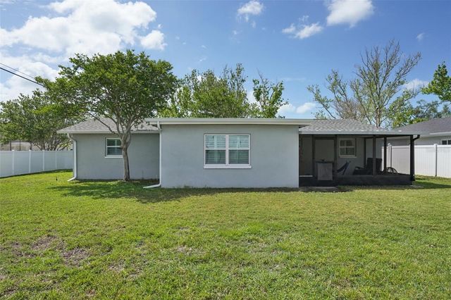 13133 DORCHESTER DRIVE, Seminole, FL 33776