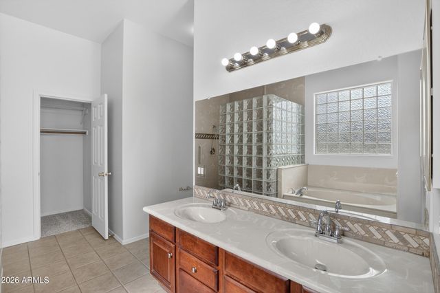 9711 E GLENCOVE Circle, Mesa, AZ 85207