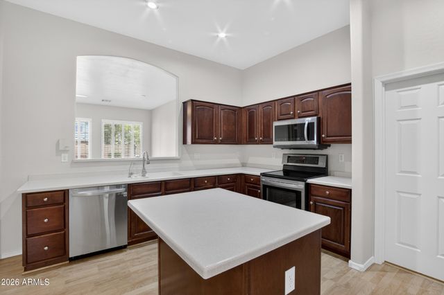 9711 E GLENCOVE Circle, Mesa, AZ 85207