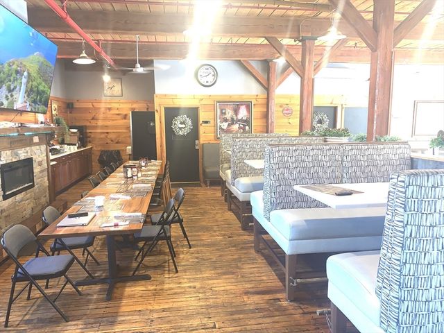 45 River St, Millbury, MA 01527