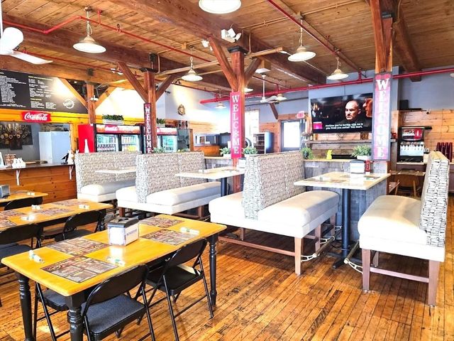 45 River St, Millbury, MA 01527