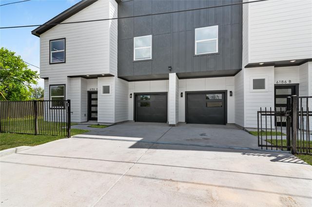 6186 Eastland Street A-B, Houston, TX 77028