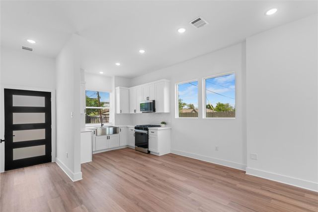 6186 Eastland Street A-B, Houston, TX 77028