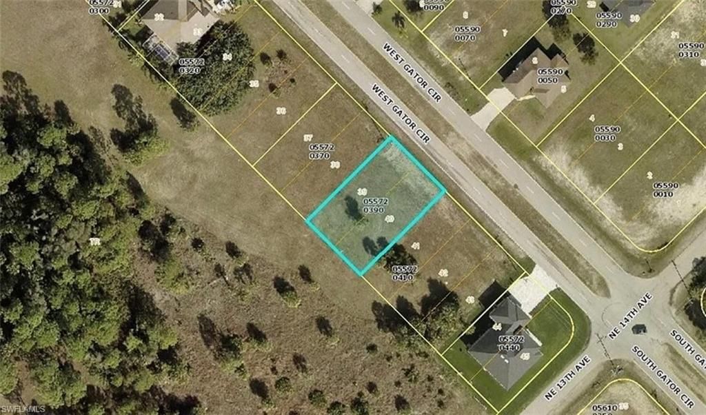 Image 1 of property listing at 3410 W Gator CIR, Cape Coral, FL 33909