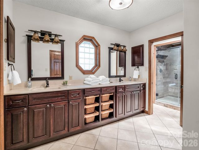 171 Fairway Drive, Lake Lure, NC 28746