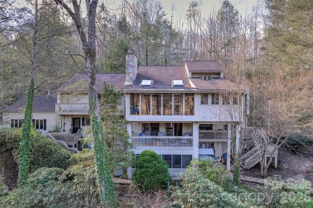 171 Fairway Drive, Lake Lure, NC 28746