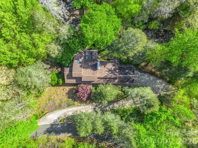 171 Fairway Drive, Lake Lure, NC 28746